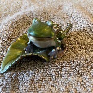 Green Frog Jeweled (Rhinestones) Enamel / Metal Trinket Box